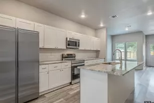 136 Belcher St, Mineola, TX 75773 - Photo 4