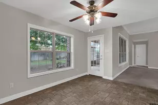 1613 Valley Brook, Longview, TX 75605 - Photo 12