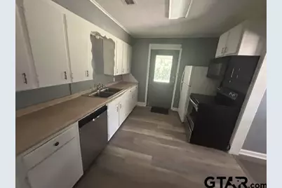 205 Mills St, Arp, TX 75750 - Photo 6