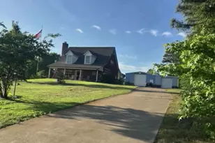 997 Sycamore, Overton, TX 75684 - Photo 1