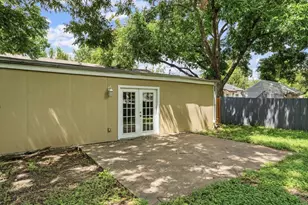 1924 Connally St, Waco, TX 76711 - Photo 4