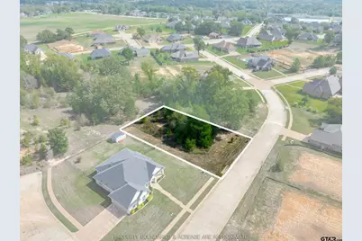 1605 Courtland Ln, Lindale, TX 75771 - Photo 1