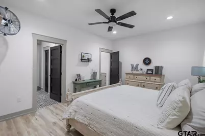 425 County Road 4111, Jacksonville, TX 75766 - Photo 12
