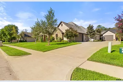 1209 Cambridge Bend, Tyler, TX 75703 - Photo 2