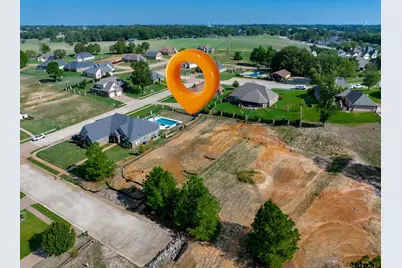 304 Colton Cv, Lindale, TX 75771 - Photo 4