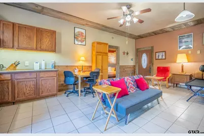 21881 Barron Rd, Chandler, TX 75758 - Photo 12