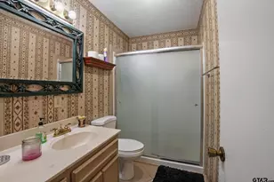 226 County Rd 478, Palestine, TX 75803 - Photo 18