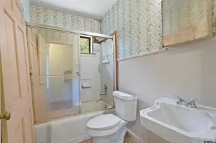 409 E 5th St, Tyler, TX 75701 - Photo 14
