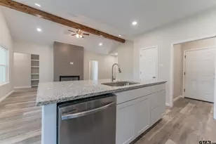 921 Putham St, Sulphur Springs, TX 75482 - Photo 14