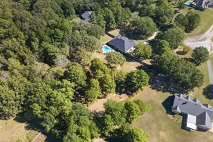 20402 Ashley Cir, Troup, TX 75789 - Photo 42