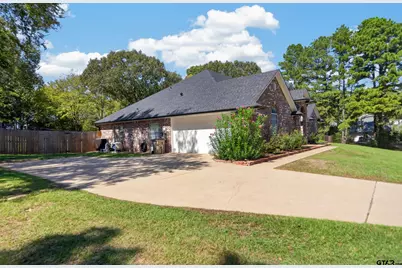 20402 Ashley Cir, Troup, TX 75789 - Photo 36