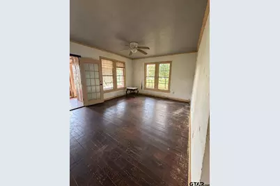 2412 E Houston St, Marshall, TX 75672 - Photo 4