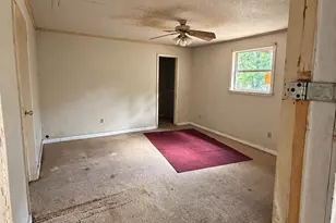 2412 E Houston St, Marshall, TX 75672 - Photo 8