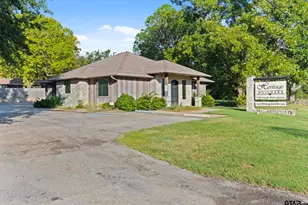 700 N Main St, Lindale, TX 75771 - Photo 1