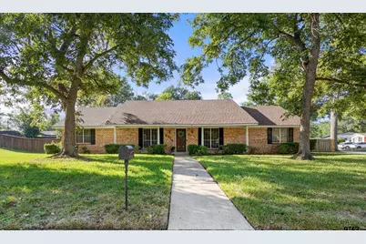 2715 Rockbridge, Tyler, TX 75701 - Photo 1