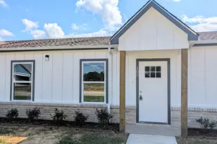 105 Chestnut Circle, Tyler, TX 75707 - Photo 1