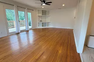2216 Crestwood Dr, Tyler, TX 75701 - Photo 12