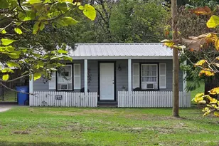 1713 W Frank St, Grand Saline, TX 75140 - Photo 1