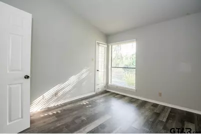 5805 Hollytree, Tyler, TX 75703 - Photo 22