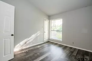 5805 Hollytree, Tyler, TX 75703 - Photo 22