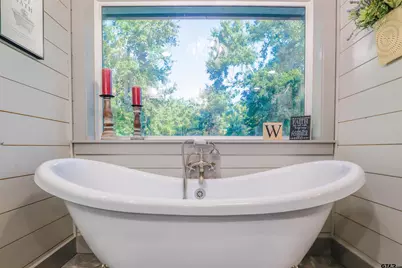 23298 J E B Circle, Frankston, TX 75763 - Photo 14