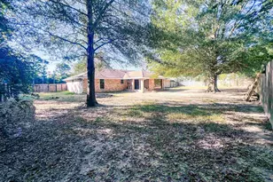 648 Daingerfield St, Pittsburg, TX 75686 - Photo 26