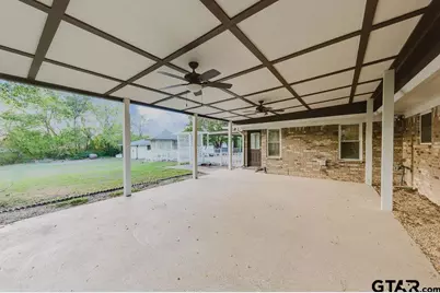405 Moore St, Winnsboro, TX 75494 - Photo 32