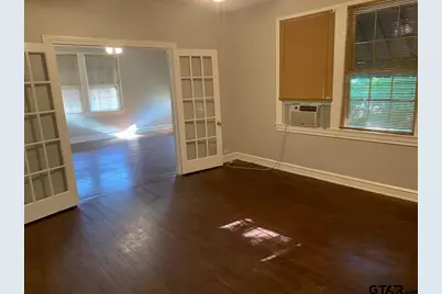 621 W Houston Apt 1, Tyler, TX 75701 - Photo 6