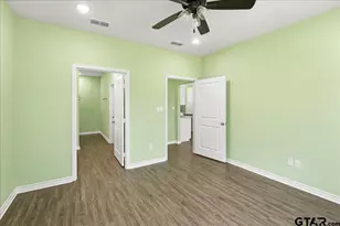 802 S Newsom St, Mineola, TX 75773 - Photo 16