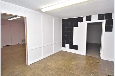 415 W McDonald St, Mineola, TX 75773 - Photo 14