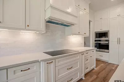 803 Jack Brown, Whitehouse, TX 75791 - Photo 2