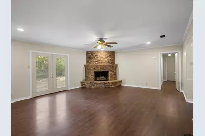 411 N Glencrest, White Oak, TX 75693 - Photo 4