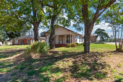 201 N Henry, Lindale, TX 75771 - Photo 4
