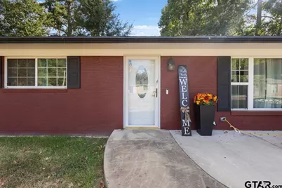 901 Mockingbird Ln, Carthage, TX 75633 - Photo 4