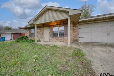 236 Shelley Ln, Lindale, TX 75771 - Photo 2