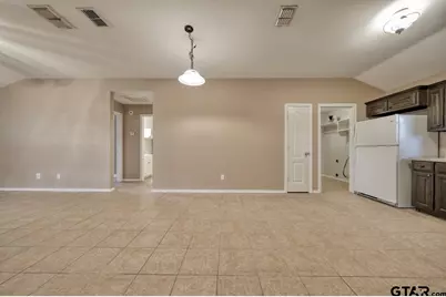 236 Shelley Ln, Lindale, TX 75771 - Photo 10