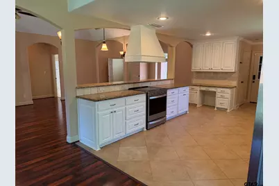 413 Maggie Circle, Flint, TX 75762 - Photo 8