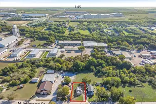 918 N Jefferson St, Lancaster, TX 75134 - Photo 1