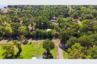 20715 Parkside St, Chandler, TX 75758 - Photo 10