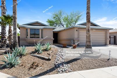 10270 E Woodhaven Lane - Photo 1