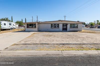 501 N Cochise Avenue - Photo 1