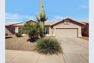 7132 W Rivulet Drive, Tucson, AZ 85743 - Photo 1