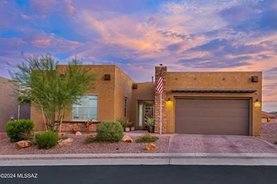 360 E Arizona Poppy Drive, Oro Valley, AZ 85755 - Photo 1