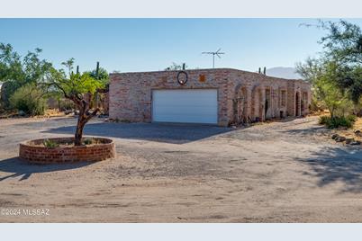 3270 W Hardy Road, Tucson, AZ 85742 - Photo 1