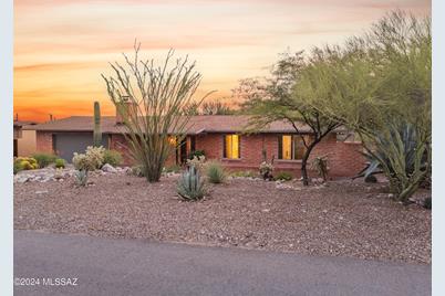 6815 N Cascade Spring Place, Tucson, AZ 85718 - Photo 1