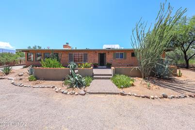 9420 E Sierra Street, Tucson, AZ 85710 - Photo 1