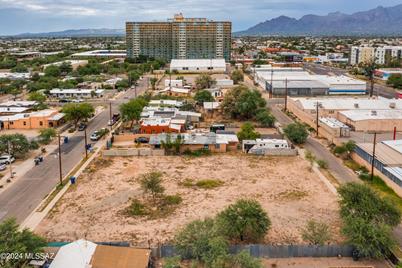 1214 13th Avenue #0, Tucson, AZ 85705 - Photo 1