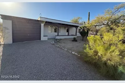 575 Corpino De Pecho, Green Valley, AZ 85614 - Photo 1