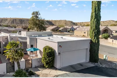 579 W Via Rosaldo, Green Valley, AZ 85614 - Photo 1