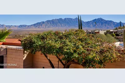 1389 W Camino Calderon, Green Valley, AZ 85622 - Photo 1